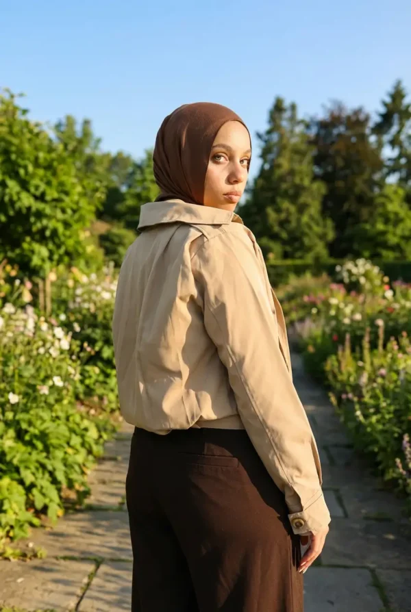 beige short trench for women outdoorshot Short Trench jacket🤎