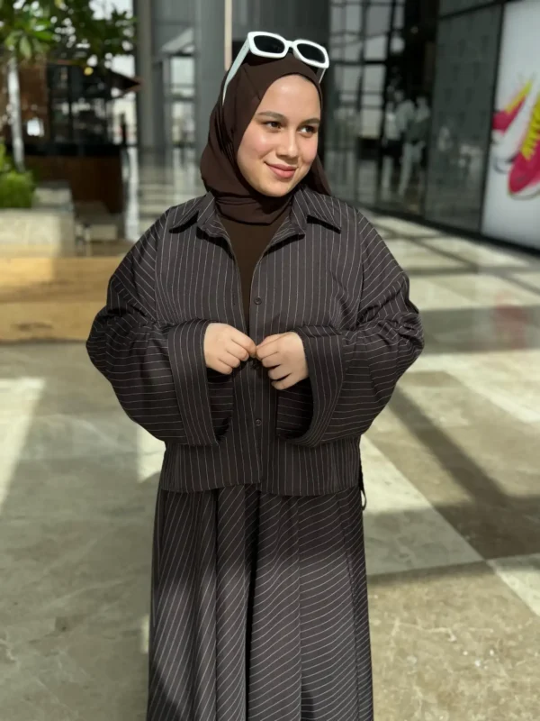 Modest Set